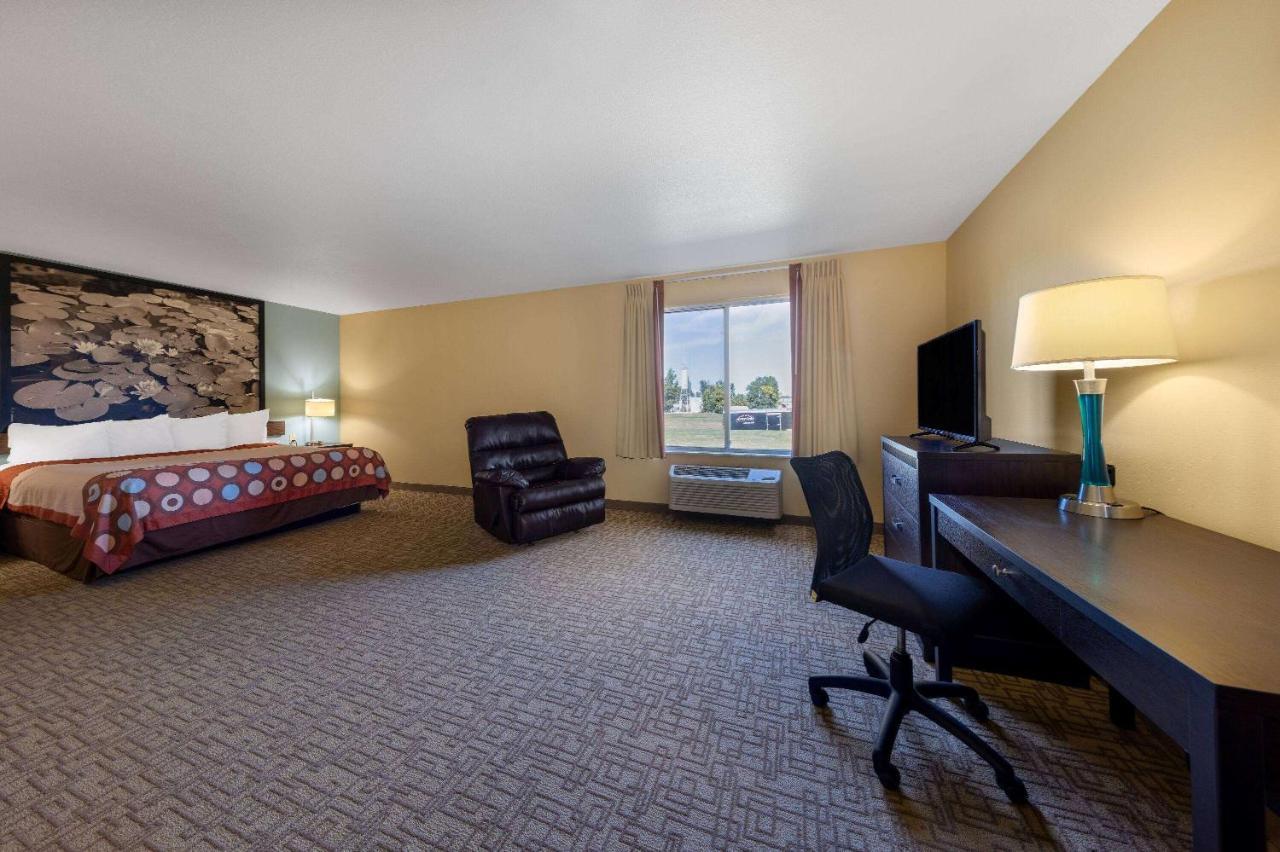 Super 8 By Wyndham Jackson Mn Hotell Eksteriør bilde
